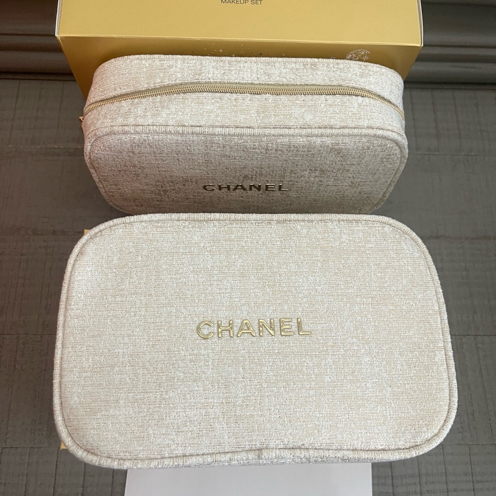 Chanel pouch